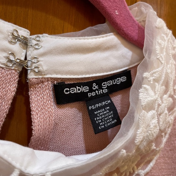 Cable & Gauge Pink Sweater with Floral Lace - Picture 6 of 6